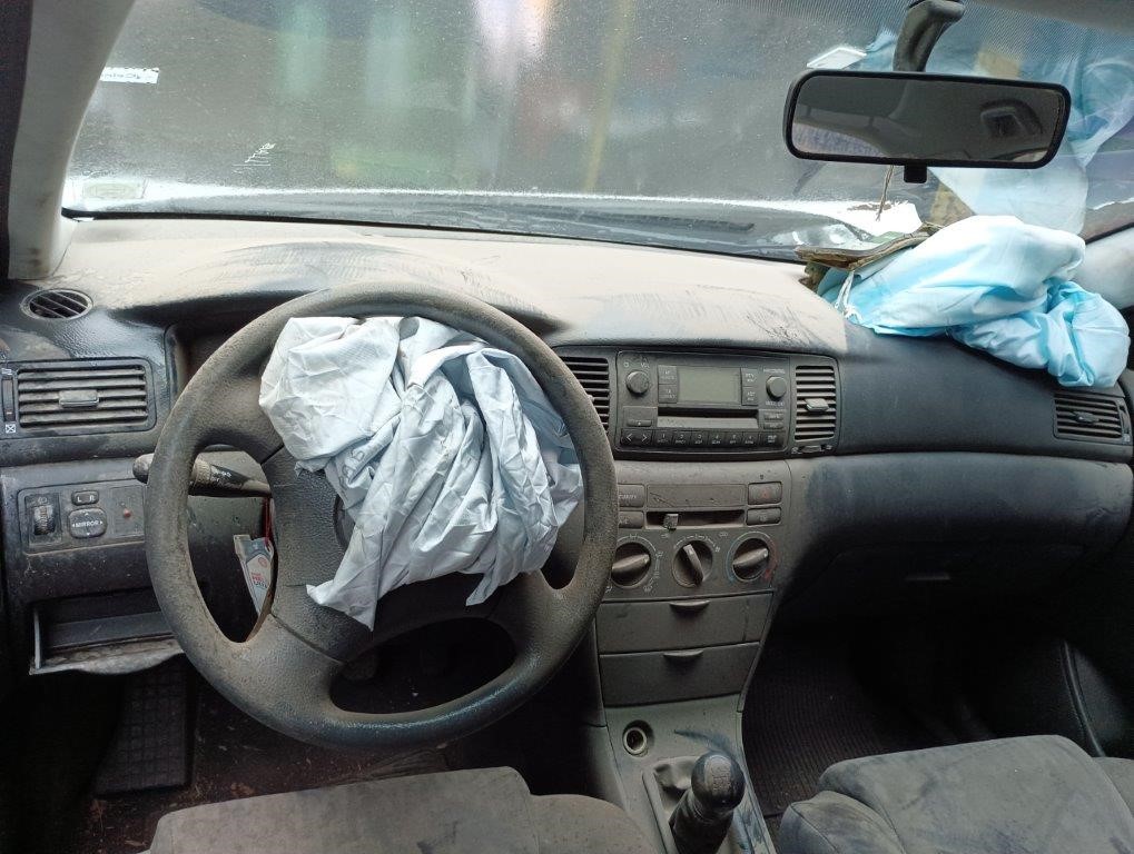  Toyota COROLLA 2003    EN DESARME
